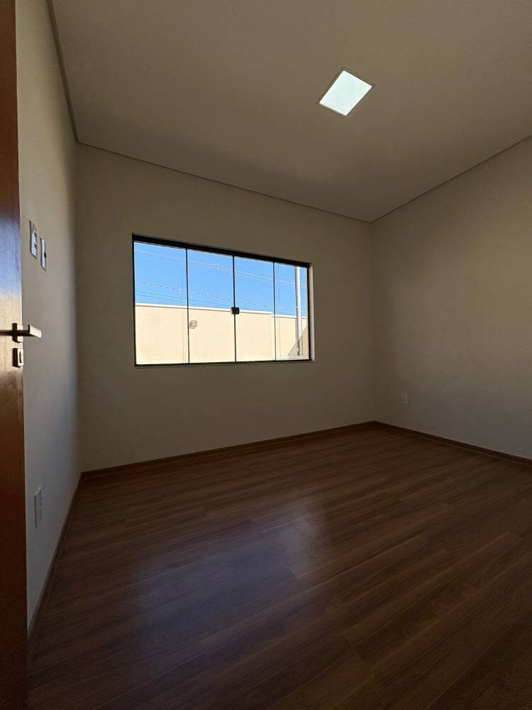 Foto 3 de Casa com varanda gourmet no Jardim das Hortências