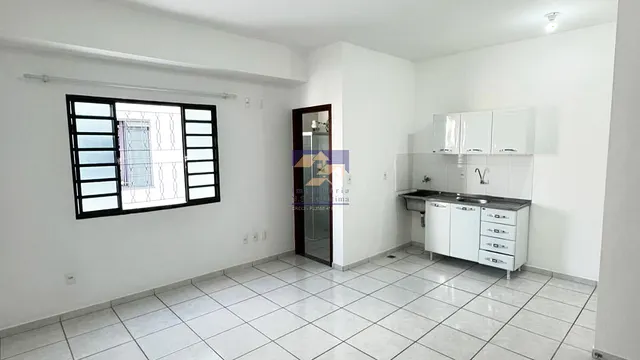 Kitnet com quarto, sala e cozinha integrados, Centro