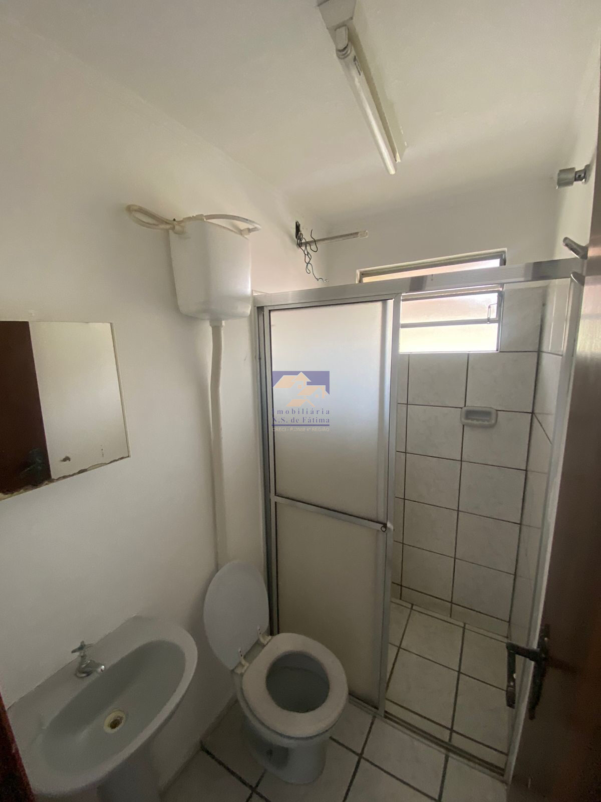 Foto 6 de Kitnet em conjunto residencial com pátio, Avenida