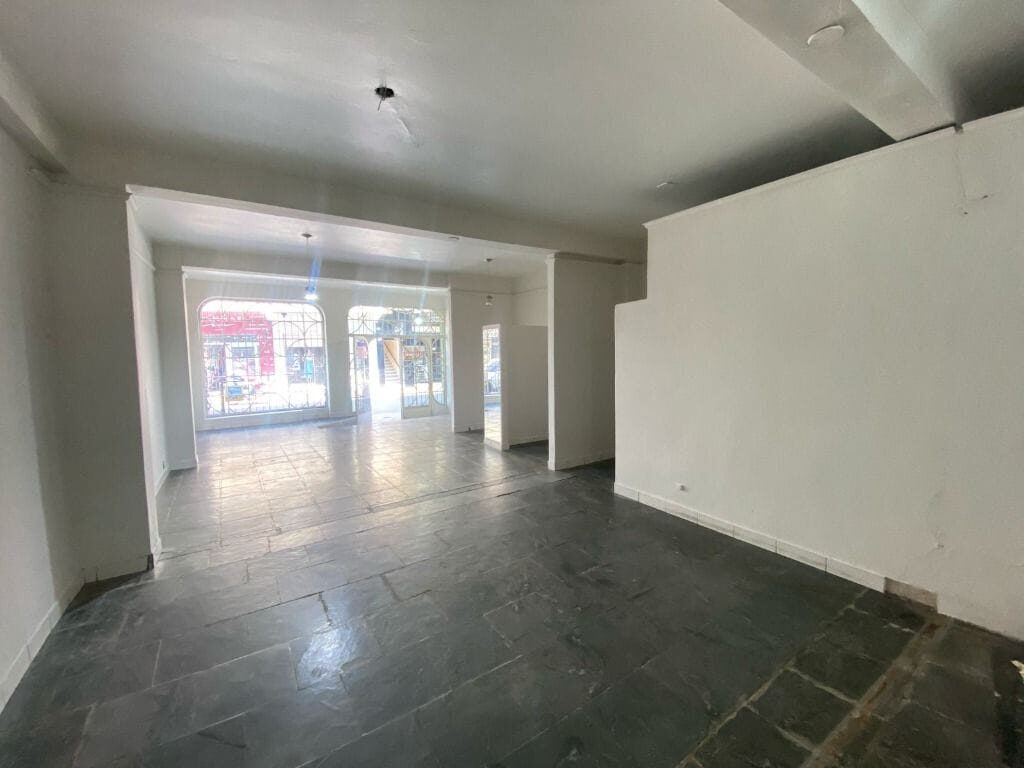 Foto 2 de Loja de 140 m² para alugar no bairro Centro