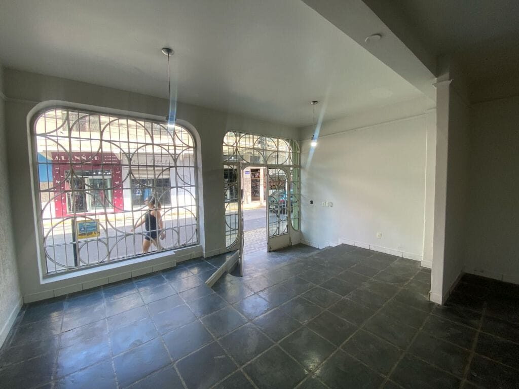 Foto 3 de Loja de 140 m² para alugar no bairro Centro