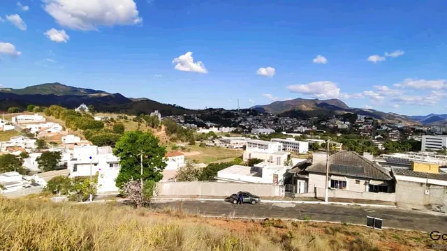 Foto 1 de Lote de 1.134,85 m² com vista em rua asfaltada, Pinheirinho