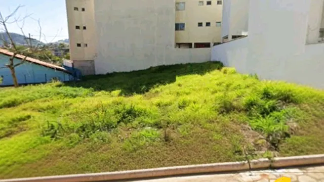 Foto 1 de Lote de 197 m² em rua asfaltada perto da Unifei, Estiva