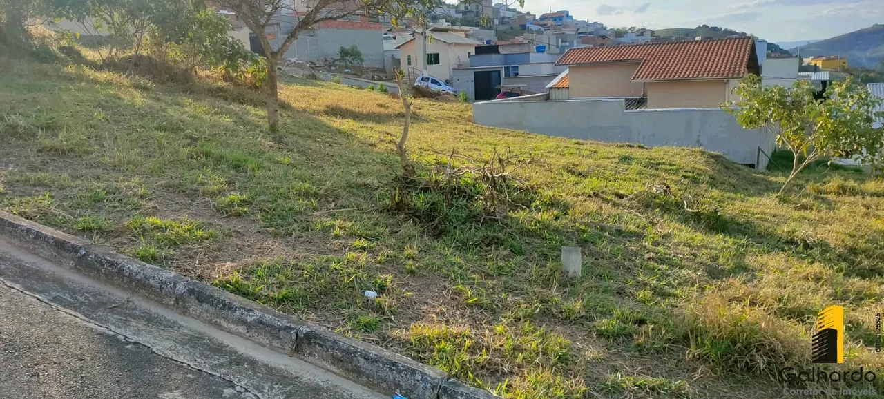 Foto 6 de Lote de 200 m² com vista em rua asfaltada, Colina Verde