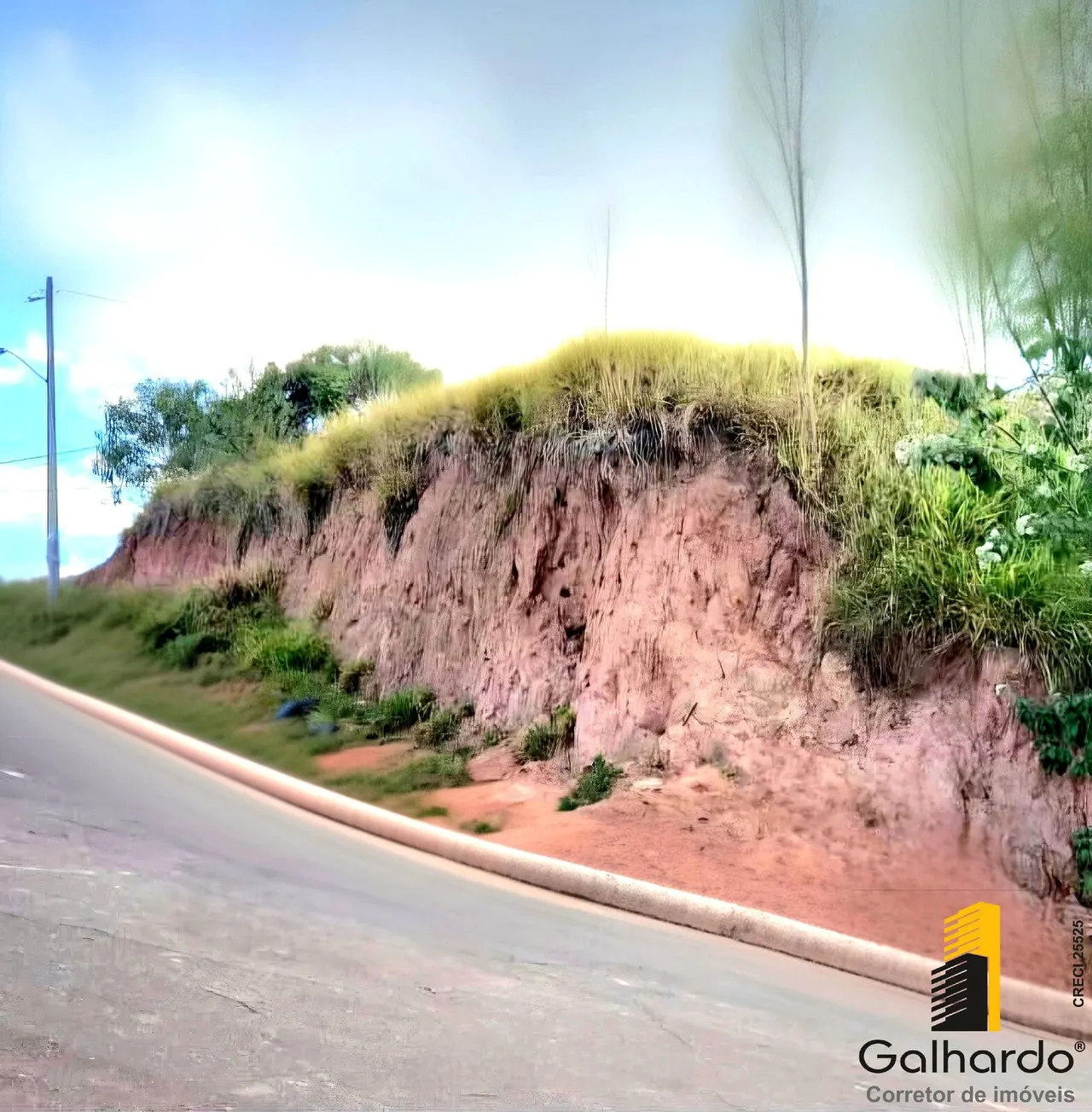 Foto 2 de Lote de 228 m² em rua pavimentada, Colina Verde