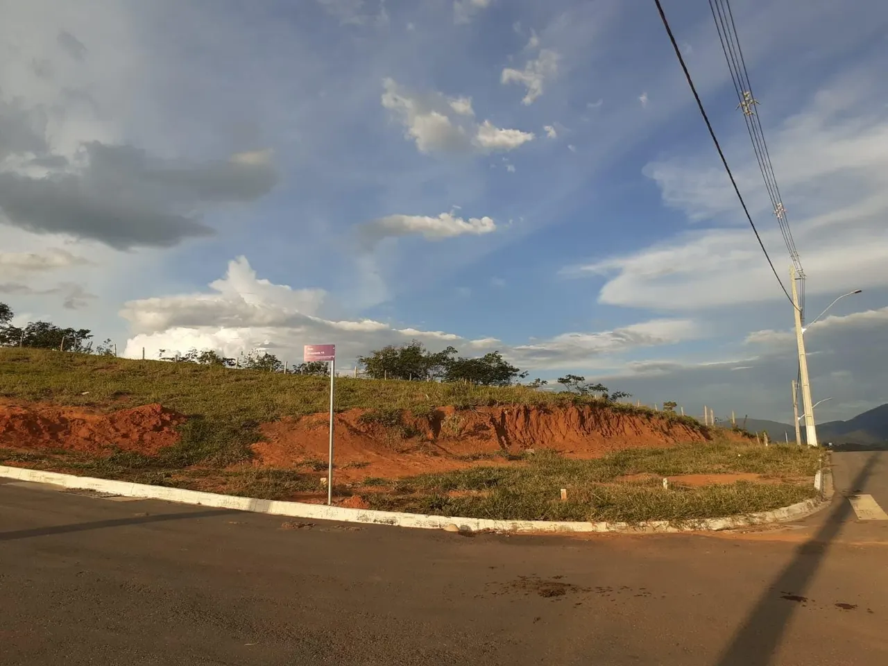 Foto 2 de Lote de 230,84 m² de esquina no Residencial Santa Clara, Açude