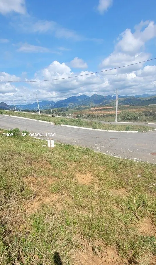 Foto 6 de Lote de 250 m² em rua asfaltada, Colina Verde