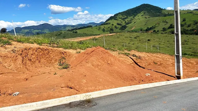 Lote de 259,80 m² no Residencial Santa Clara, Açude