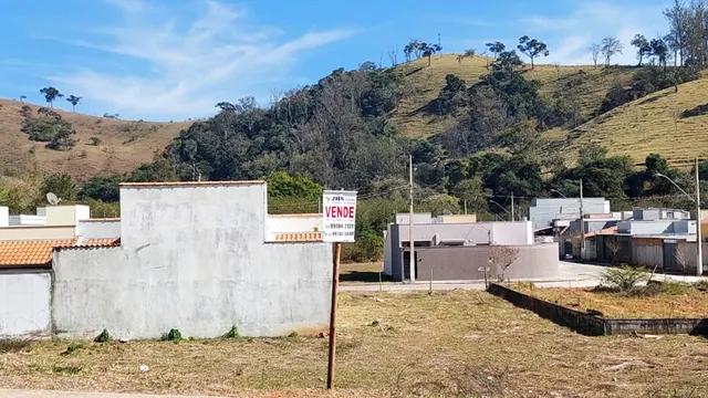Foto 1 de Lote de 302 m² na avenida principal do Chácara Eldorado II, Anhumas