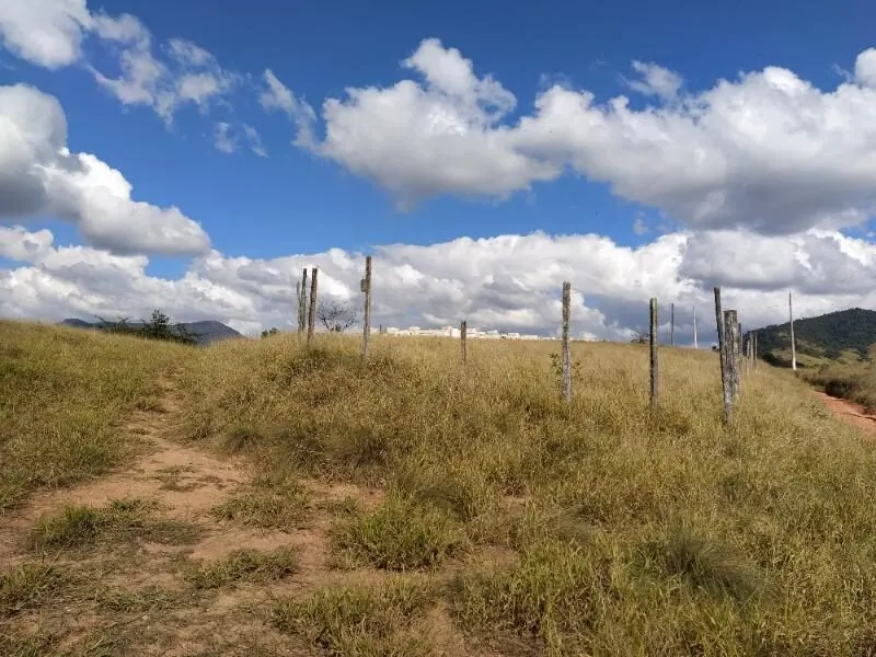 Foto 5 de Lote de 333 m² com vista para a cidade, Nações