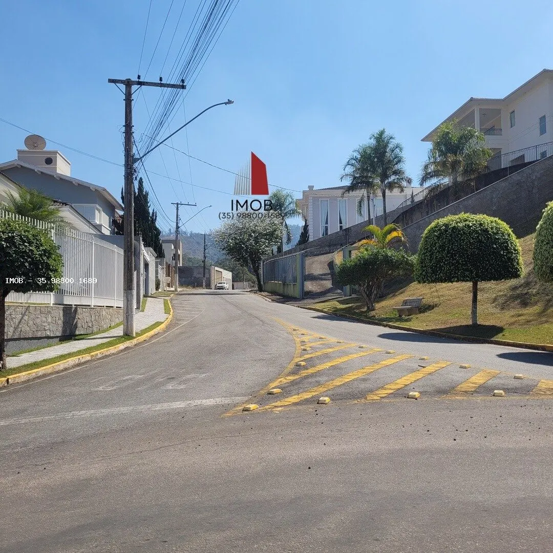 Foto 5 de Lote de 381 m² com 14 m de frente, Pinheirinho