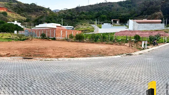 Foto 1 de Lote de 387,89 m² em rua asfaltada, Vale das Hortênsias