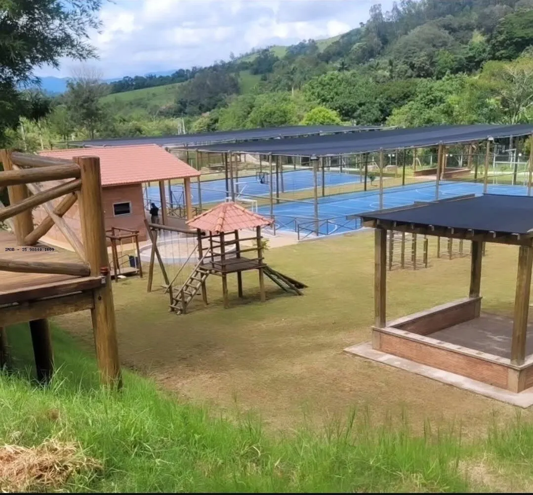 Foto 3 de Lote de 471 m² com vista em condomínio com lago, Condomínio Olhos D'Água