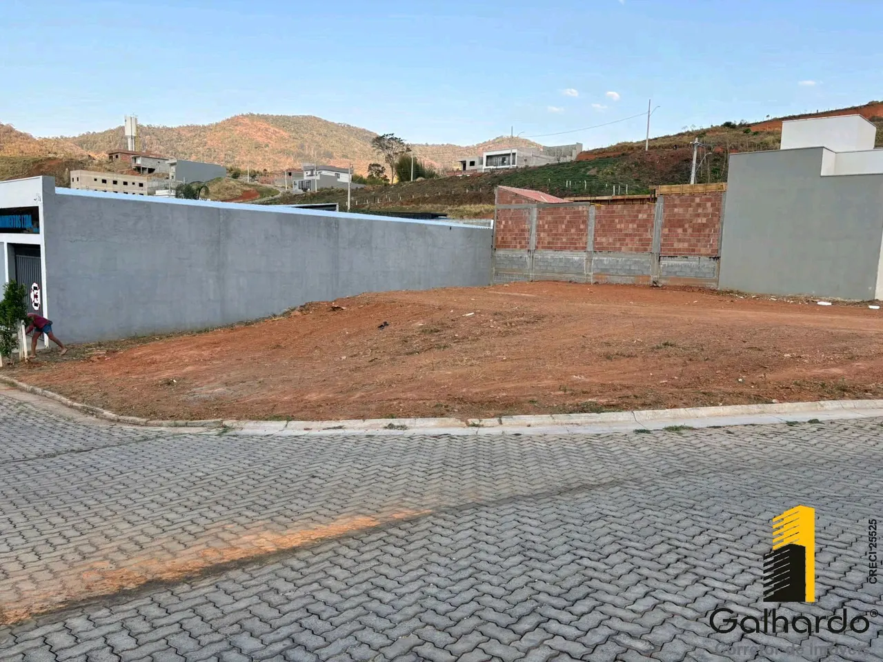 Foto 2 de Lote de 487 m² em rua asfaltada, Vale das Hortênsias