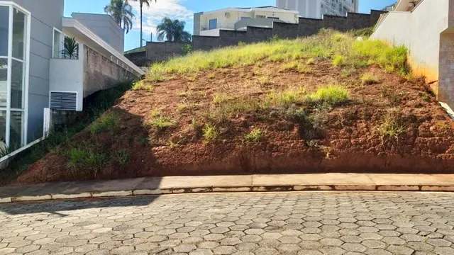 Lote de 669,53 m² no Condomínio Dr. João Luiz, Centro
