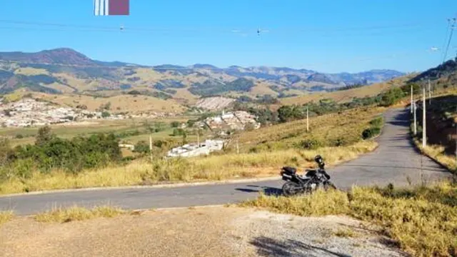 Foto 1 de Lote de 700 m² (10 x 70 m) com acesso por dois loteamentos, Jardim Europa