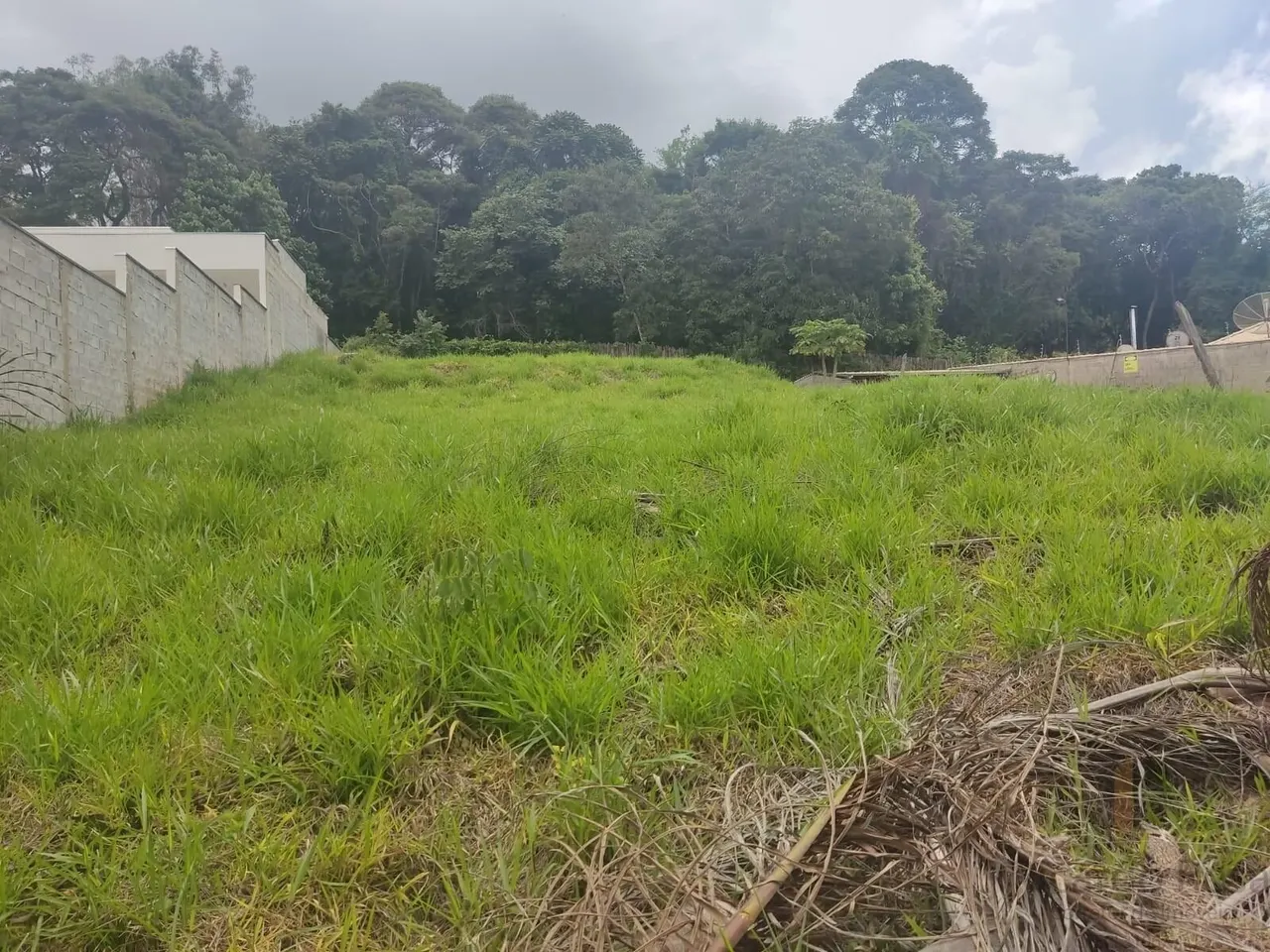 Foto 2 de Lote residencial de 825 m² com vista para a serra, Juru