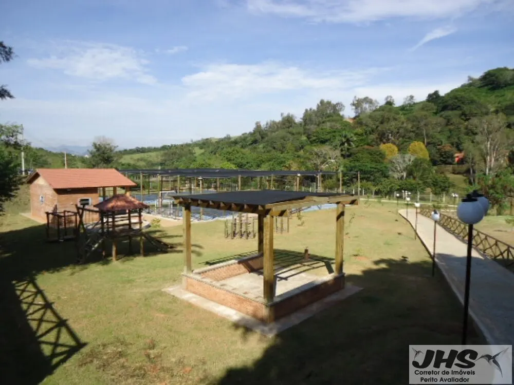Foto 3 de Lote em condomínio fechado com lago e área de lazer, Condomínio Olhos D'Água