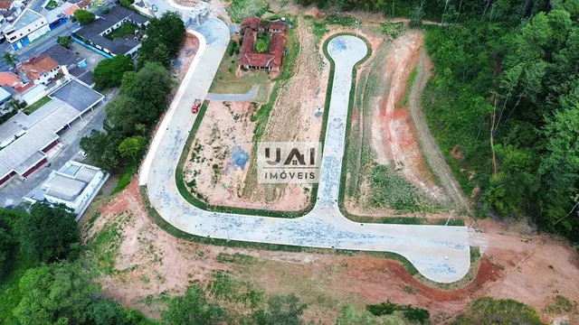 Lotes a partir de 321 m² no Loteamento Dona Flora, com portaria, Varginha