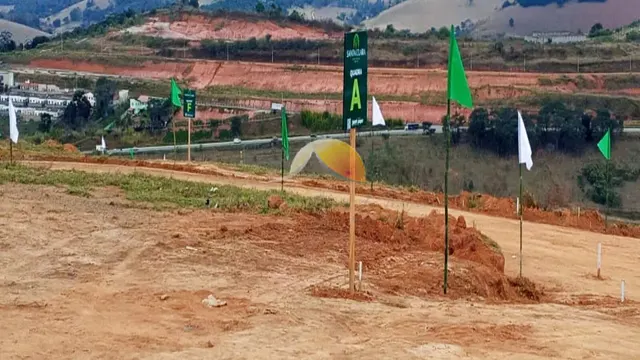 Foto 1 de Lotes em bairro planejado com parcelamento em até 180 vezes, Residencial Santa Clara