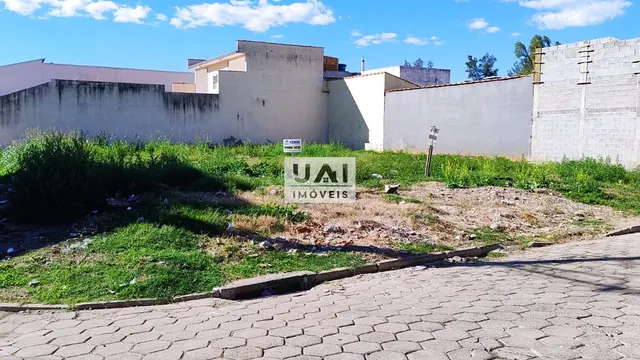 Lotes de esquina com 488 m² vendidos juntos, Nossa Senhora de Fátima