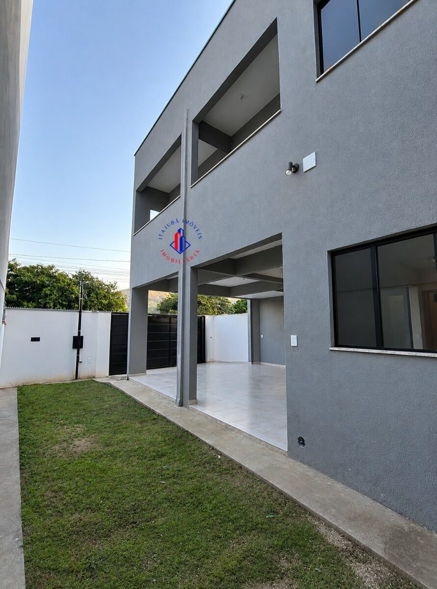 Foto 2 de Casa nova com 2 suítes no Centro, Itajubá-MG