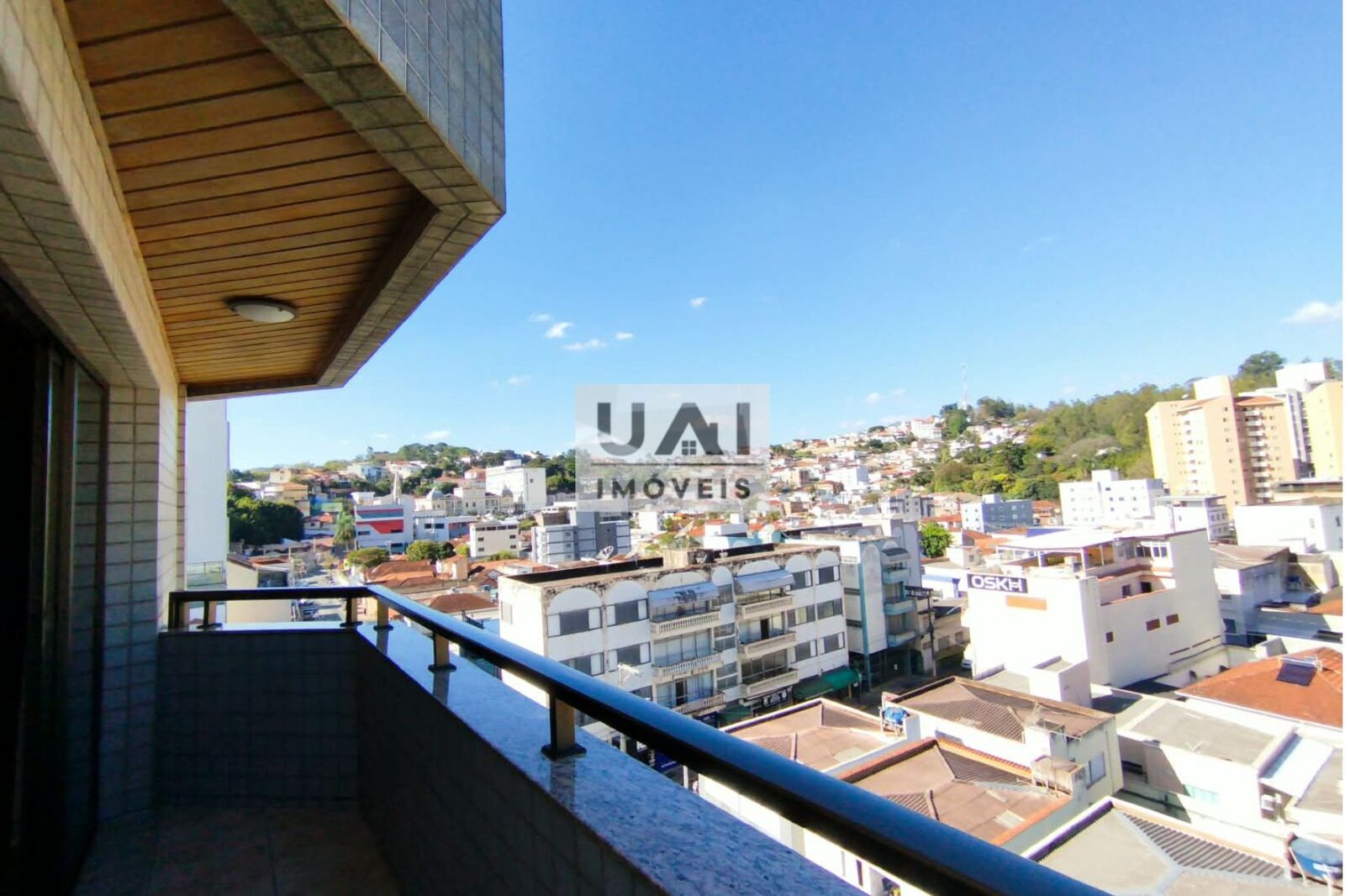 Foto 3 de Apartamento de 278 m² na Praça Theodomiro Santiago, Itajubá