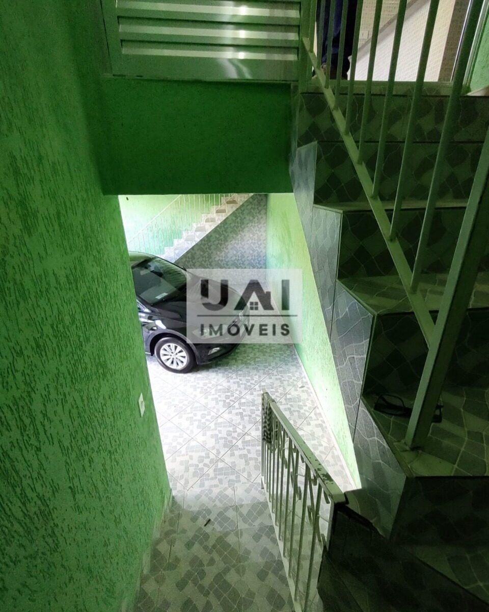 Foto 4 de Sobrado de quatro pavimentos no Cantagalo, Itajubá-MG