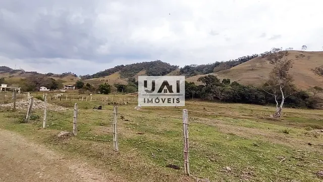 Terreno de 15.000 m² em Anhumas, Itajubá-MG