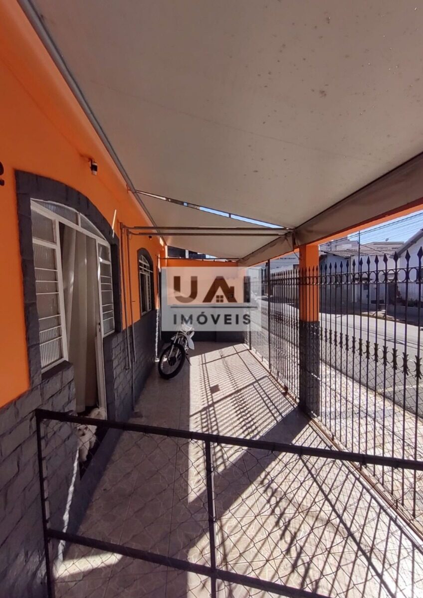 Foto 4 de Casa com loja frontal na Avenida, Itajubá-MG