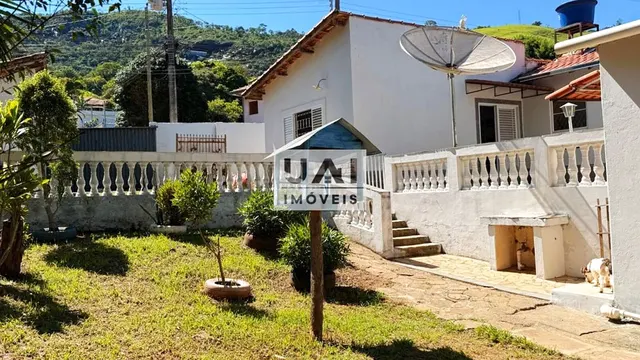 Foto 1 de Casa de 4 quartos em Anhumas, Itajubá-MG