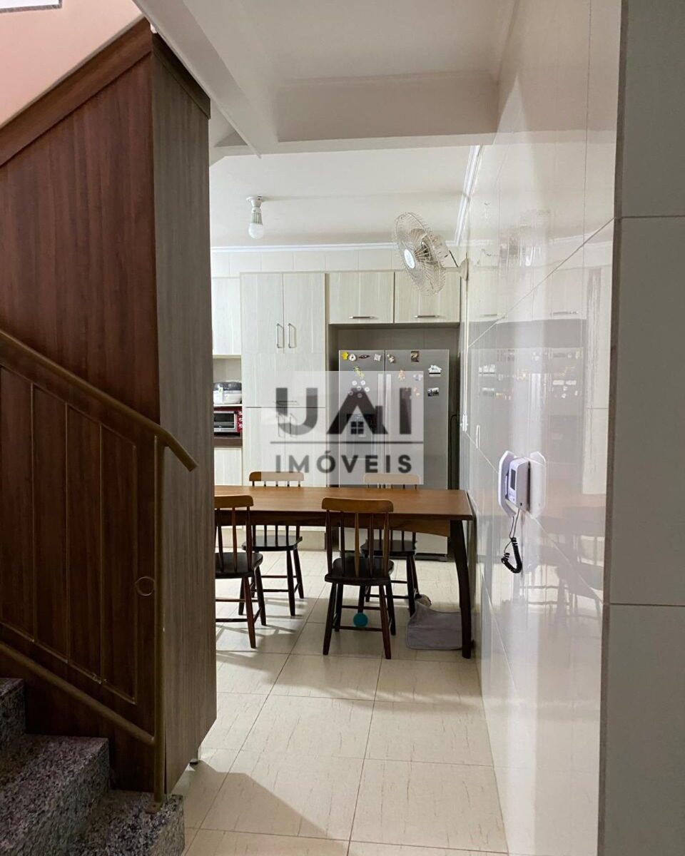 Foto 2 de Casa em terreno de 237,5 m² no BPS, Itajubá-MG