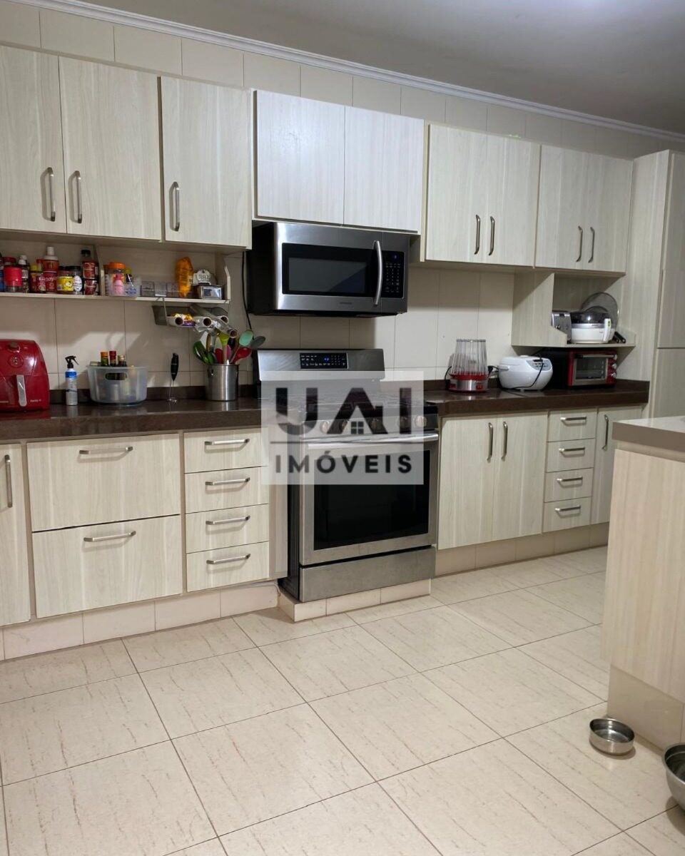 Foto 5 de Casa em terreno de 237,5 m² no BPS, Itajubá-MG