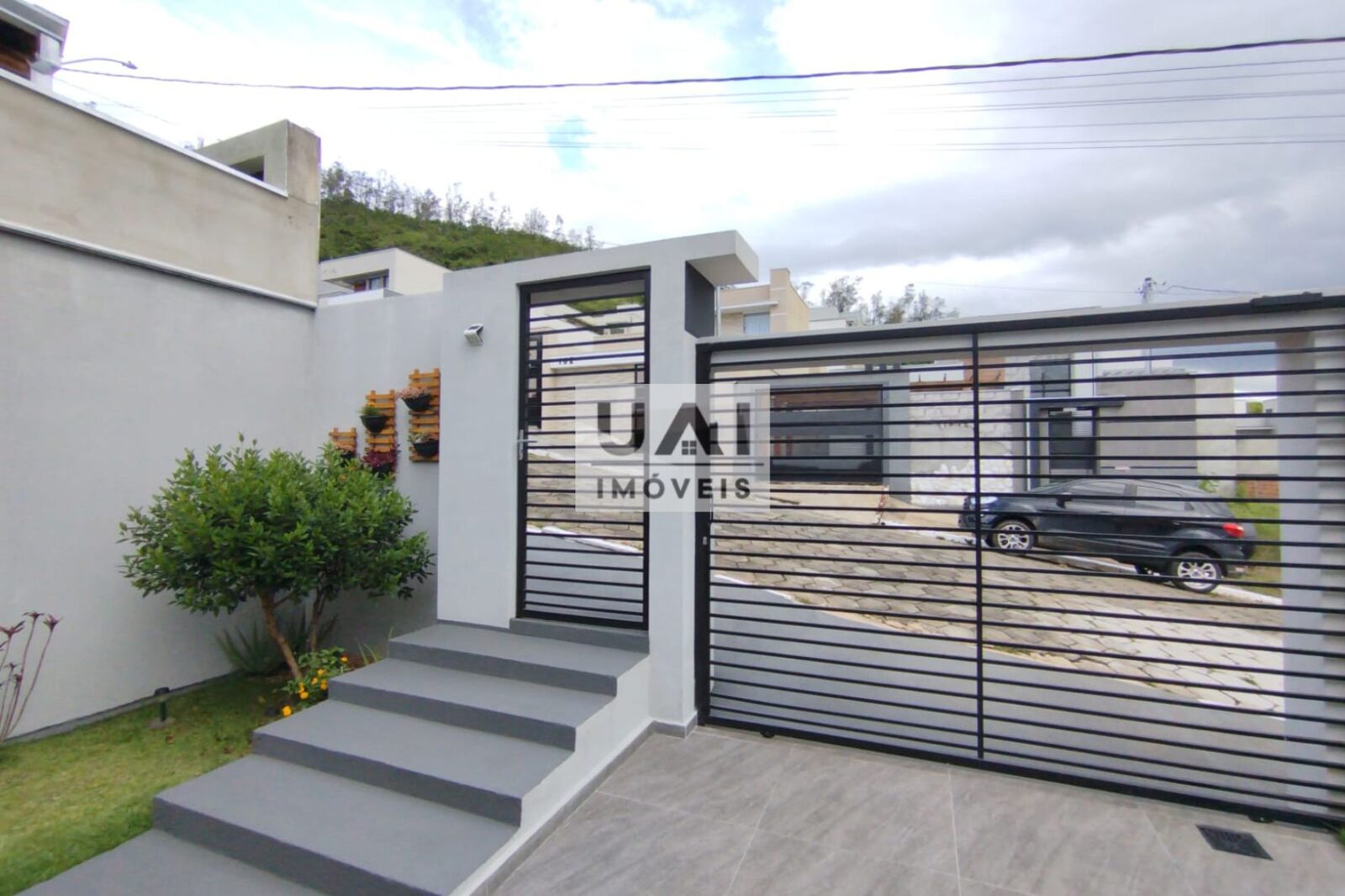 Foto 3 de Casa em terreno de 250 m² no Jardim Califórnia, Itajubá-MG
