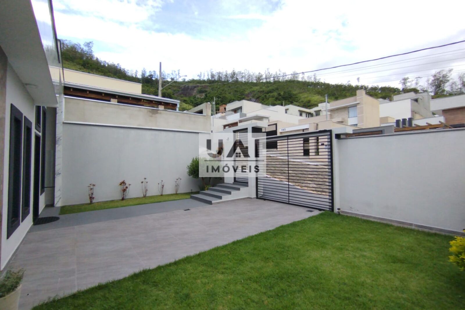 Foto 4 de Casa em terreno de 250 m² no Jardim Califórnia, Itajubá-MG