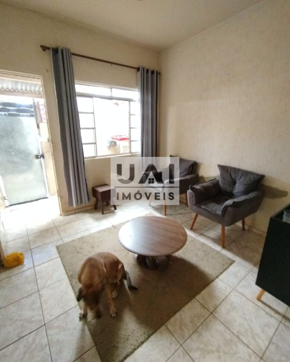 Foto 2 de Duas casas em terreno de 200 m² na Piedade, Itajubá-MG
