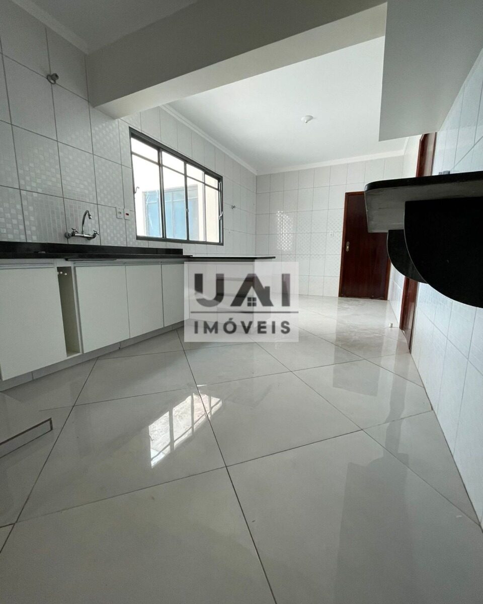 Foto 3 de Apartamento de 127 m² na Avenida, Itajubá-MG