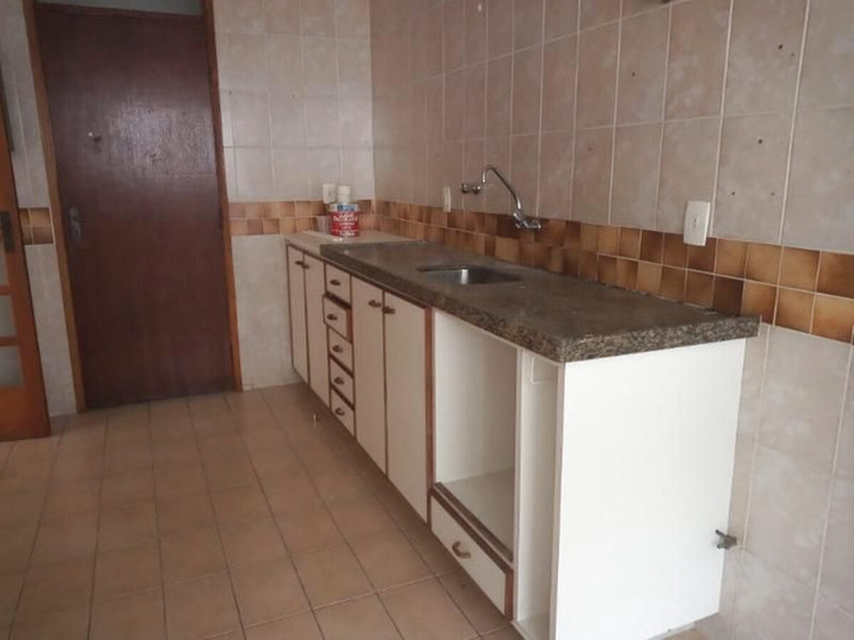 Foto 2 de Apartamento de 3 quartos no Edifício Dona Tuza