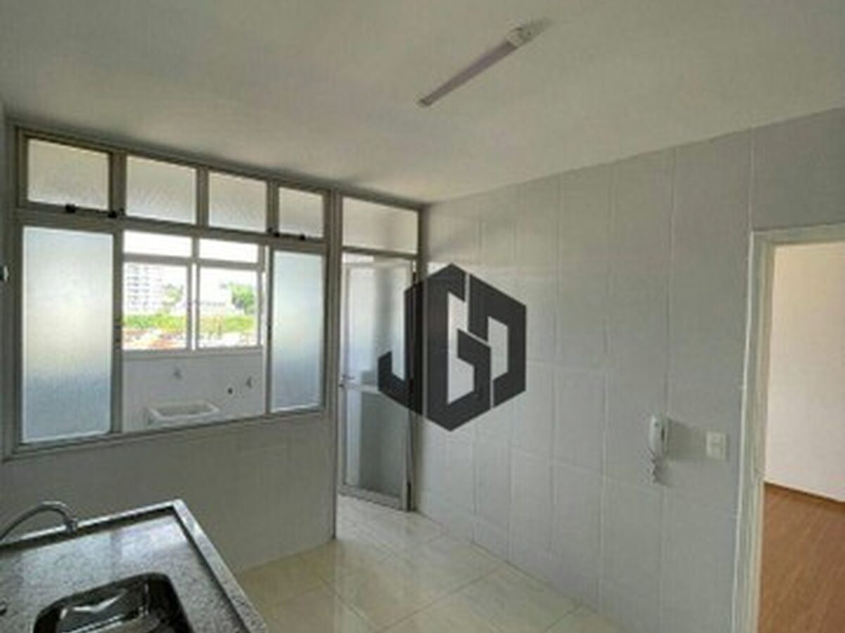 Foto 5 de Apartamento de 120 m² no Pinheirinho