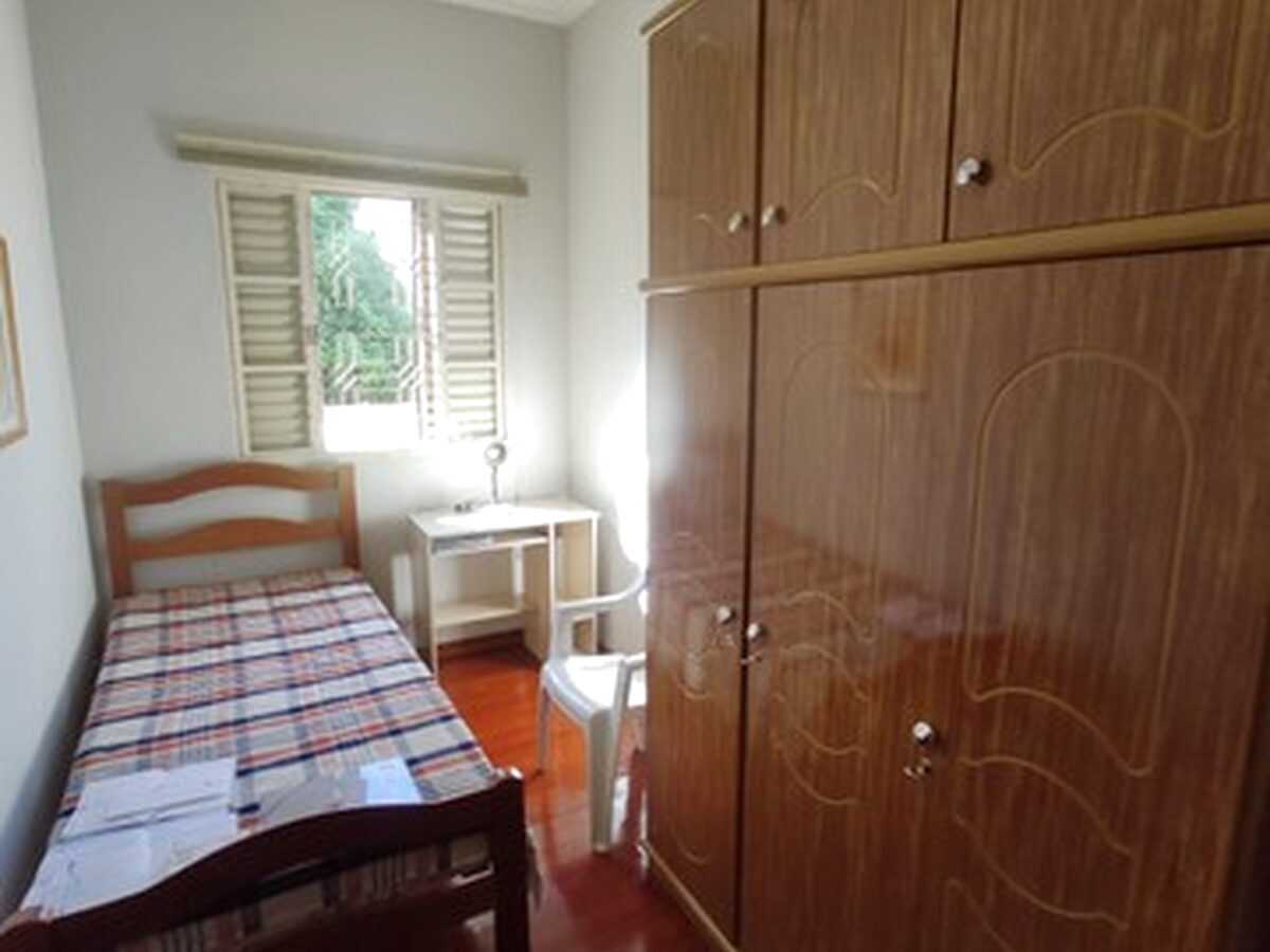 Foto 4 de Casa de 5 quartos no Morro Chic