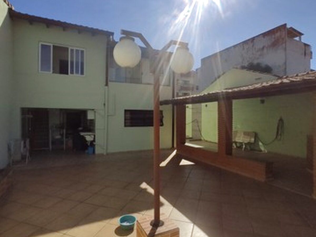 Foto 8 de Casa de 5 quartos no Morro Chic