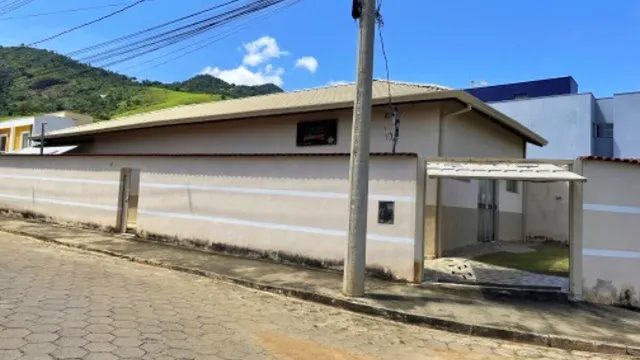 Galpão de 180 m² em Anhumas