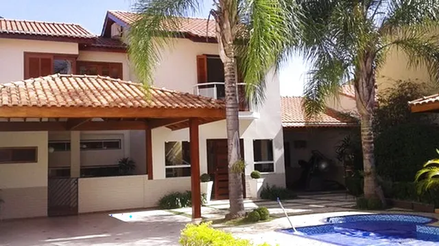 Foto 1 de Sobrado de 4 quartos no Centro, Itajubá
