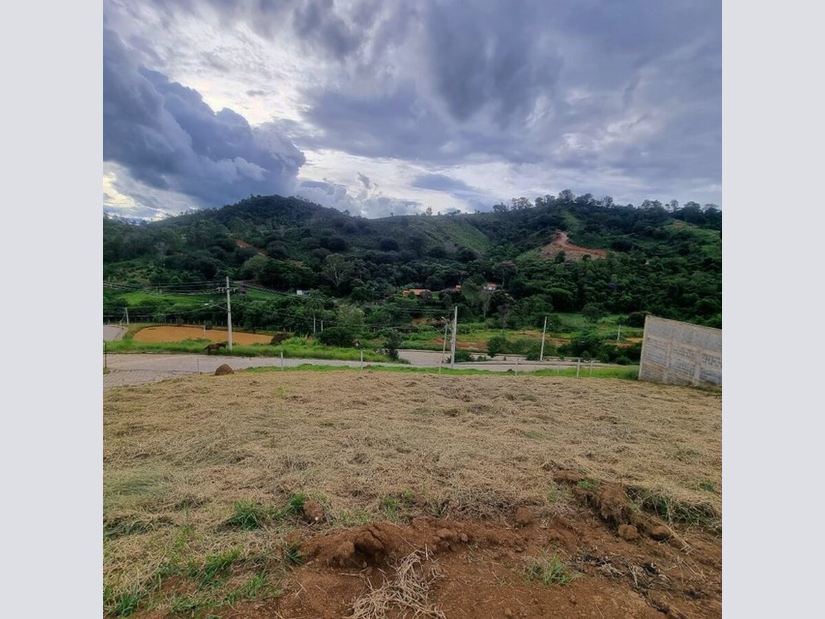 Foto 2 de Lote de 812 m² em Nossa Senhora da Agonia