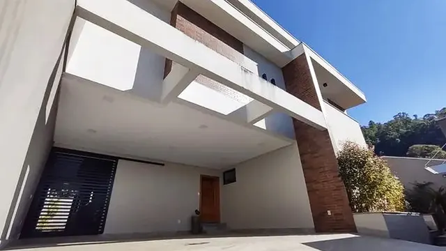 Foto 1 de Casa de 5 quartos no Pinheirinho, Itajubá