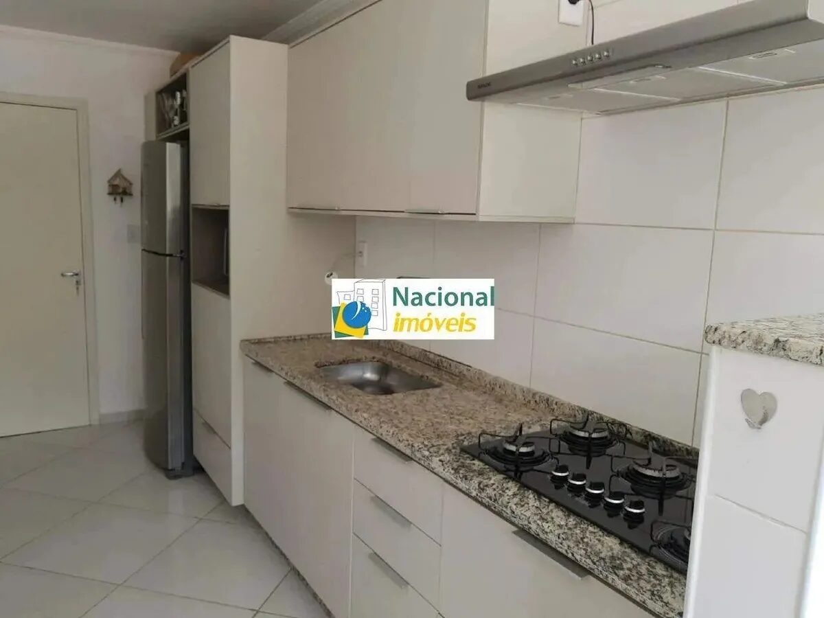 Foto 3 de Apartamento com varanda na Varginha