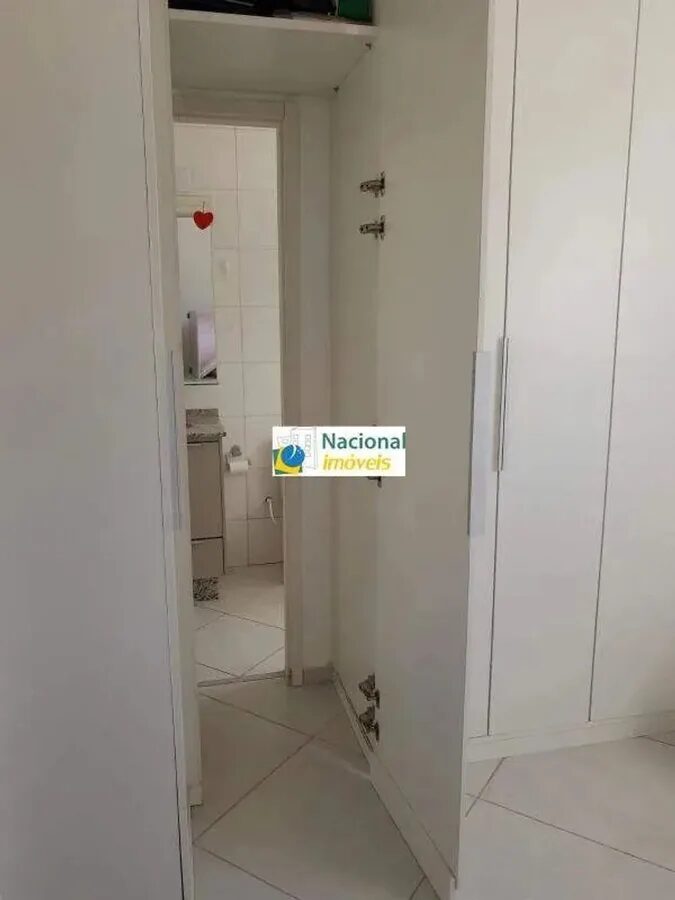 Foto 6 de Apartamento com varanda na Varginha