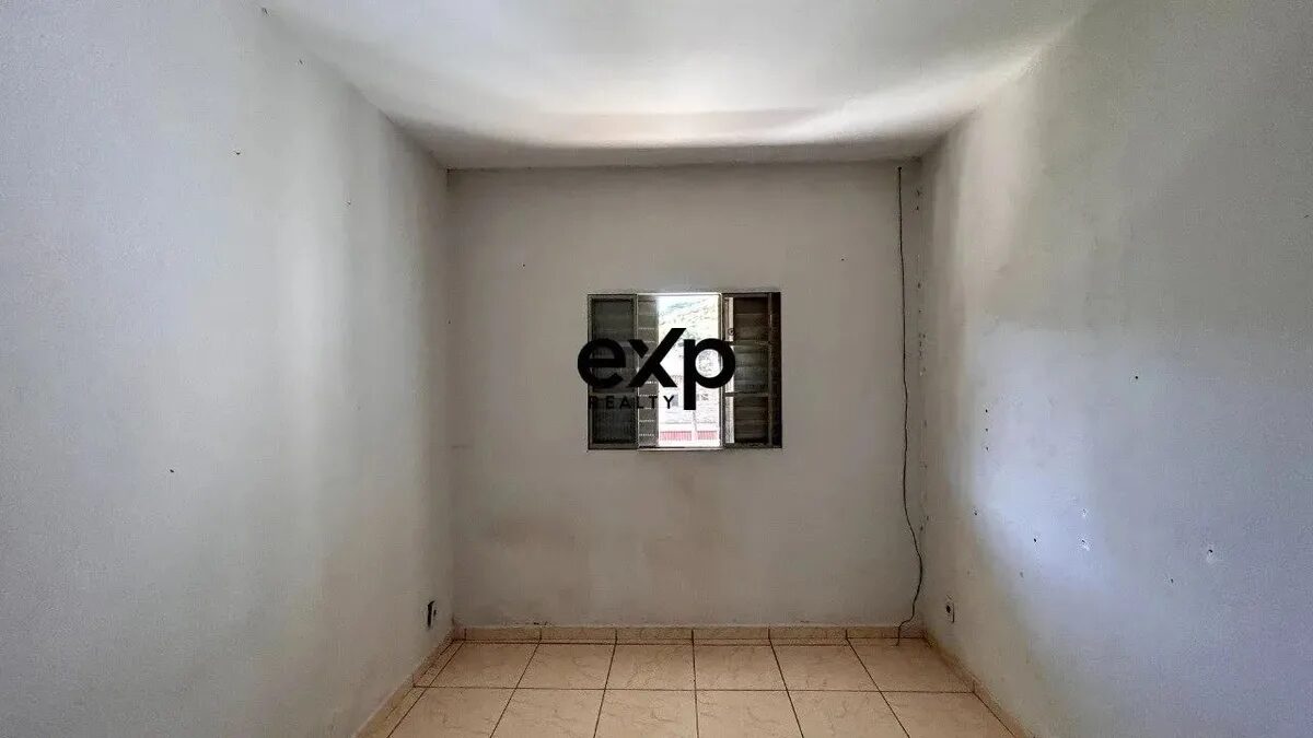 Foto 4 de Casa com terreno de 240 m² em Nossa Senhora de Fátima