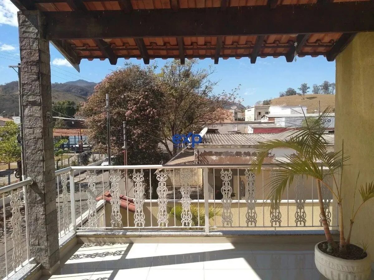 Foto 2 de Sobrado de 5 quartos em São Sebastião