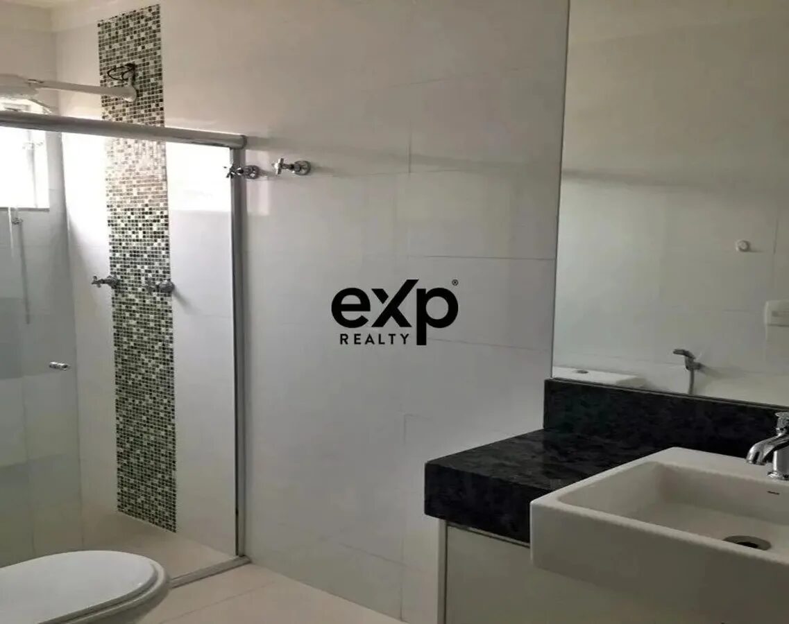 Foto 5 de Casa de 4 suítes no Pinheirinho